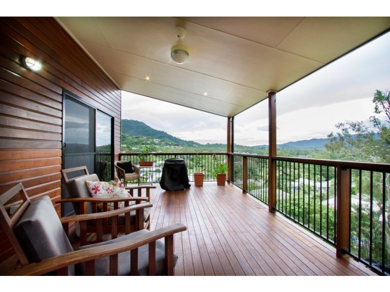 13 Jones Road, Cannonvale QLD 4802