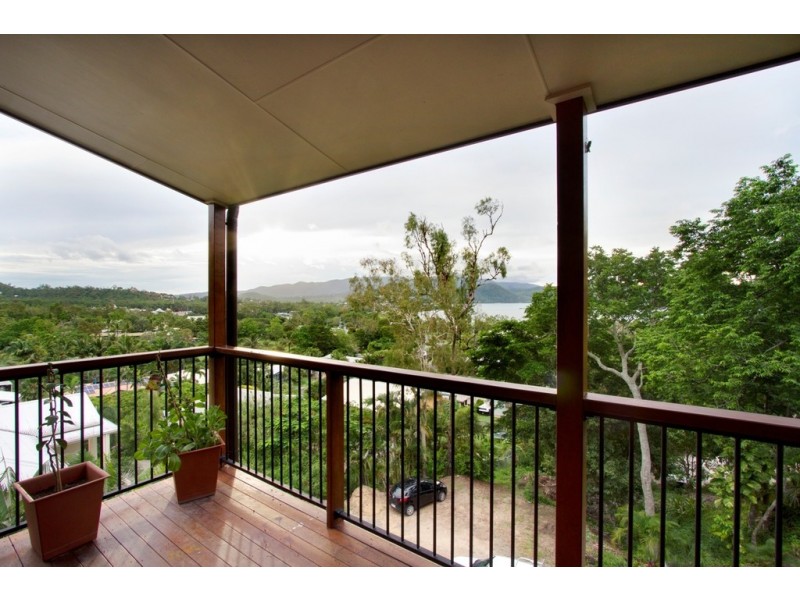 13 Jones Road, Cannonvale QLD 4802