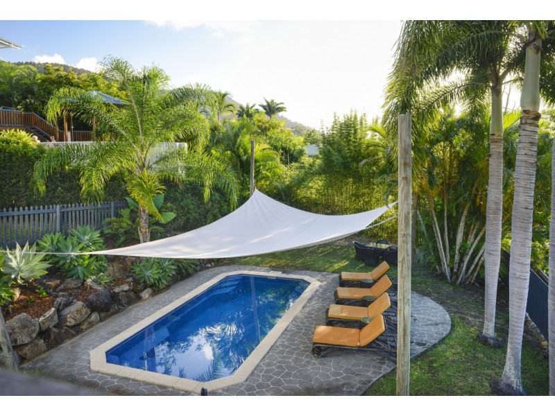 61 Eshelby Drive, Cannonvale QLD 4802