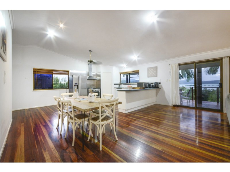 61 Eshelby Drive, Cannonvale QLD 4802