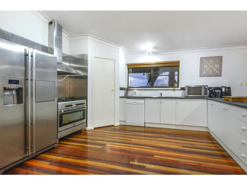 61 Eshelby Drive, Cannonvale QLD 4802