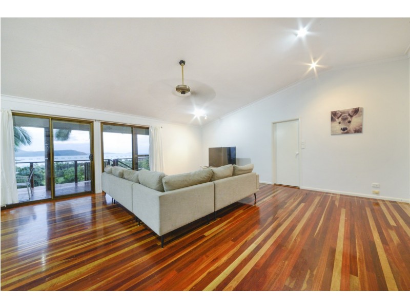 61 Eshelby Drive, Cannonvale QLD 4802