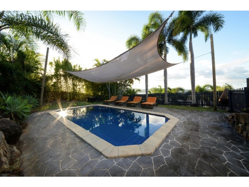 61 Eshelby Drive, Cannonvale QLD 4802