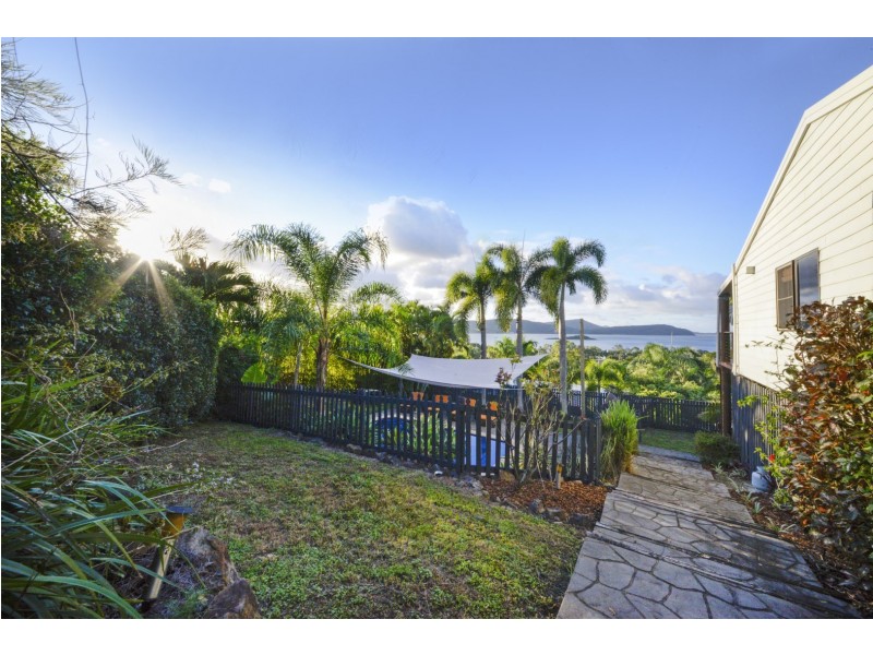 61 Eshelby Drive, Cannonvale QLD 4802