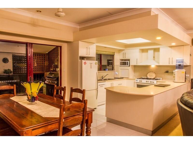48 Valley Drive, Cannonvale QLD 4802