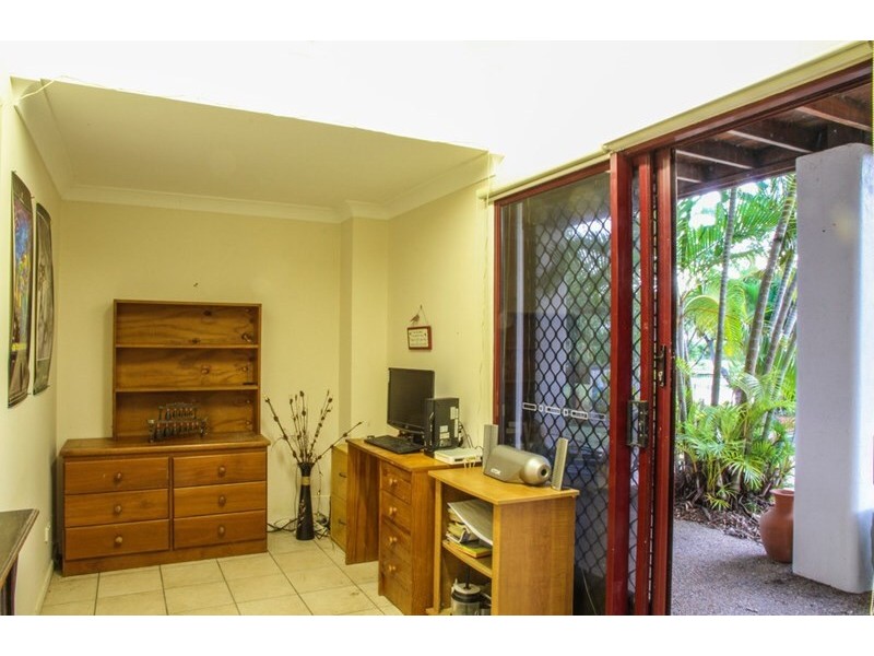 48 Valley Drive, Cannonvale QLD 4802