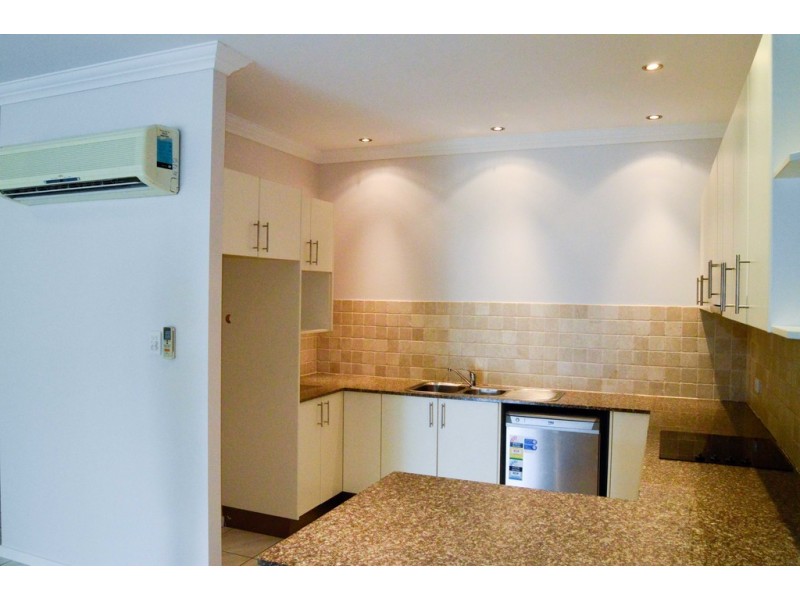 Unit 63 / 21 Shute Harbour Rd, Cannonvale QLD 4802