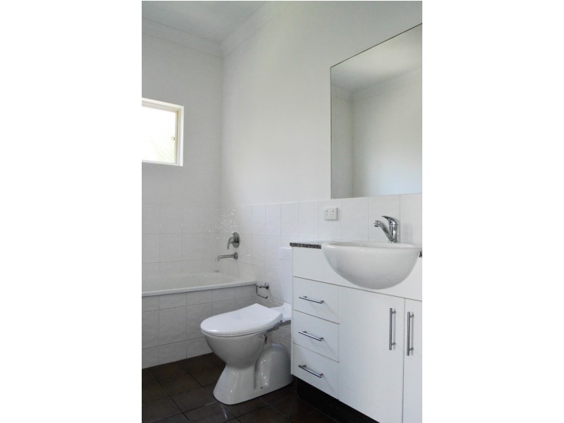 Unit 63 / 21 Shute Harbour Rd, Cannonvale QLD 4802