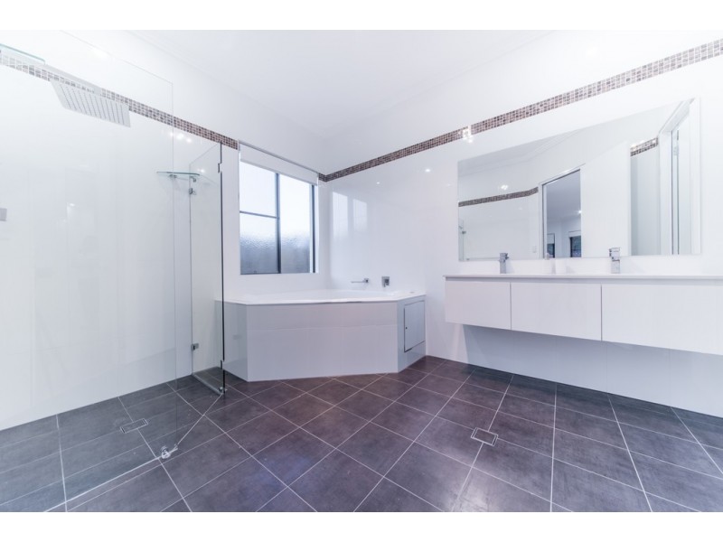 120 Jubilee Pocket Road, Jubilee Pocket QLD 4802