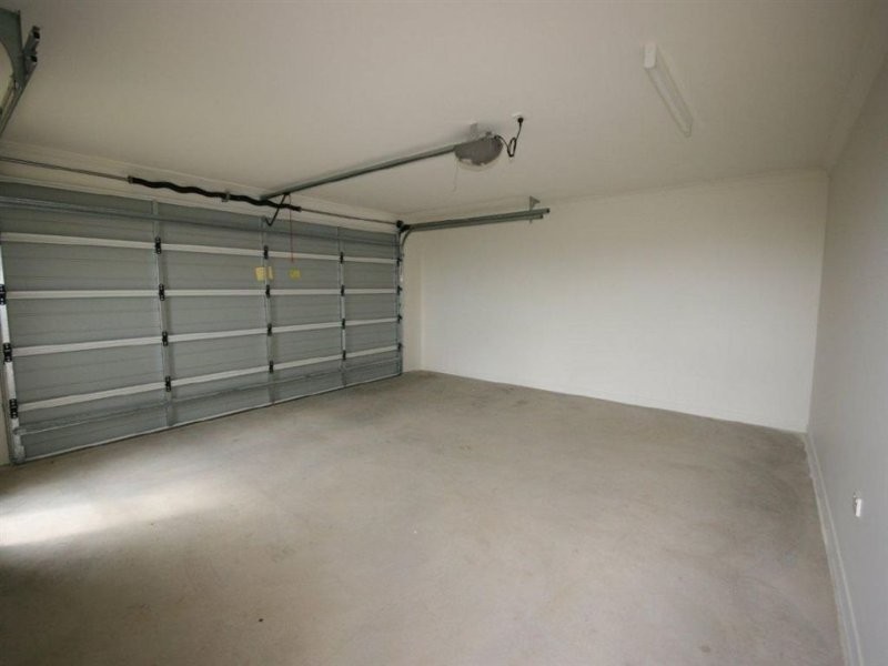 2/61 Endeavour Circuit, Cannonvale QLD 4802