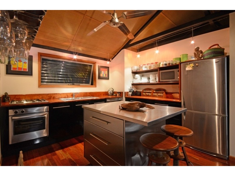 20 Macona Crescent, Cannonvale QLD 4802