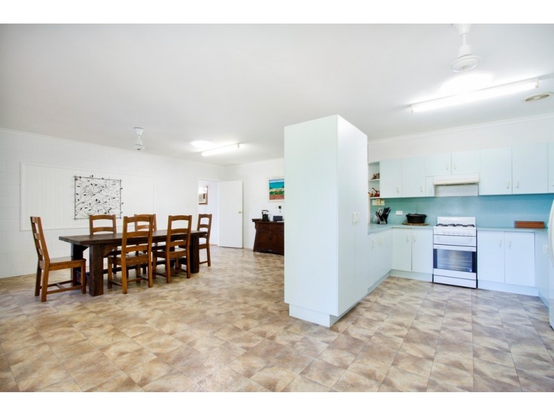 83 Conway Road, Preston QLD 4800