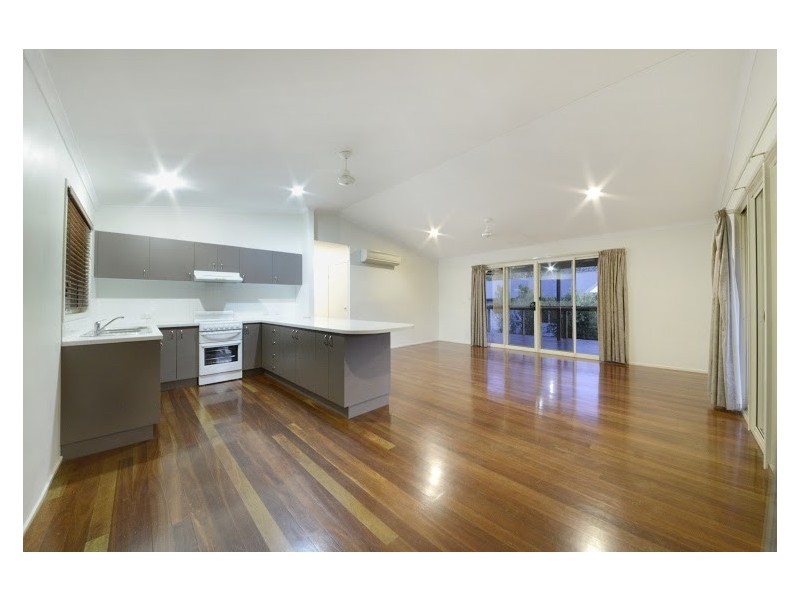 22 Kingfisher Terrace, Jubilee Pocket QLD 4802