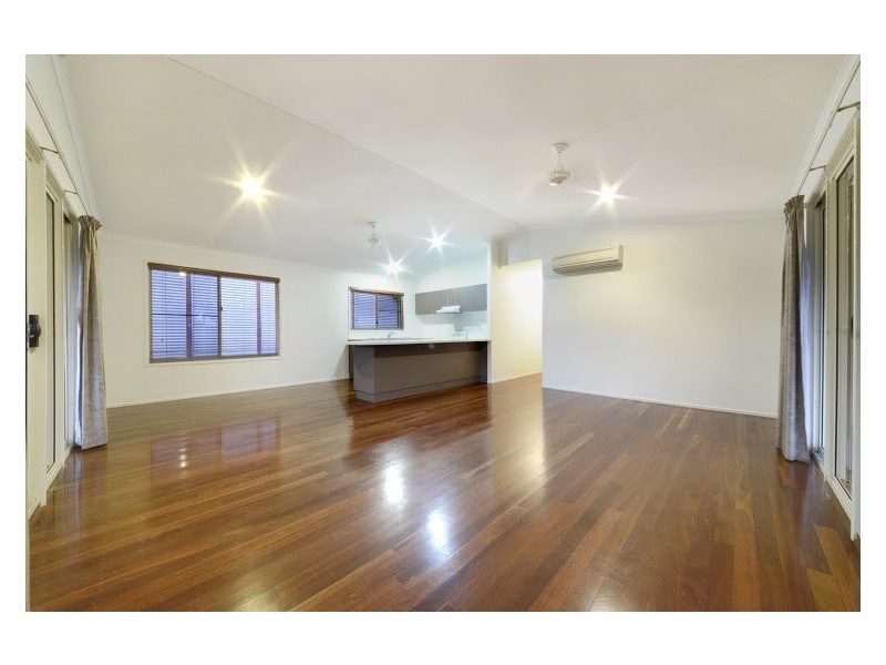 22 Kingfisher Terrace, Jubilee Pocket QLD 4802