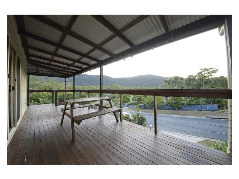 22 Kingfisher Terrace, Jubilee Pocket QLD 4802