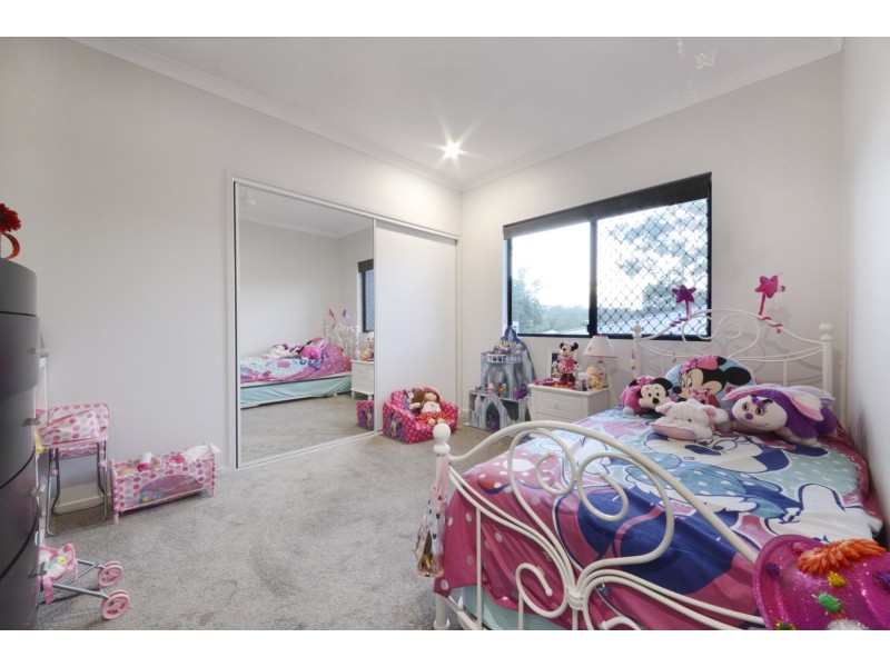 68 Valley Drive, Cannonvale QLD 4802