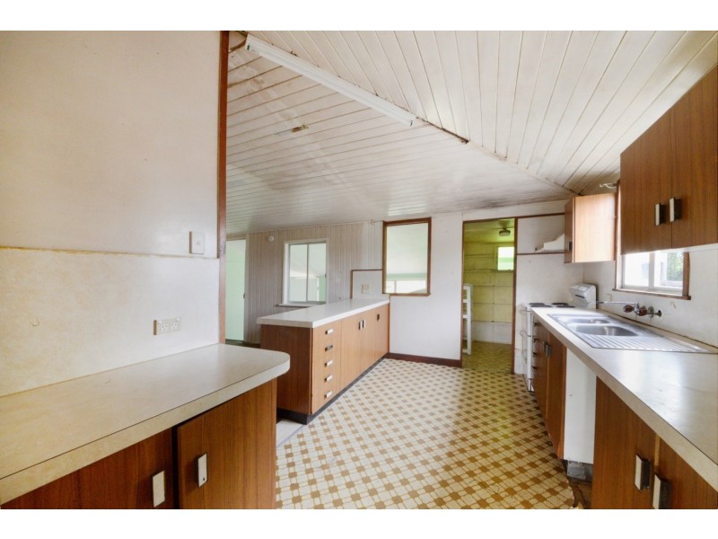 172 Main Street, Proserpine QLD 4800