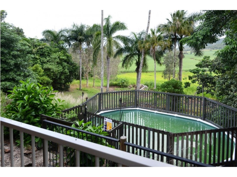 25 Laurina Drive, Strathdickie QLD 4800