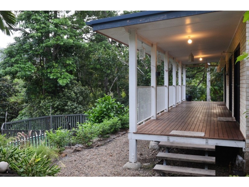 25 Laurina Drive, Strathdickie QLD 4800