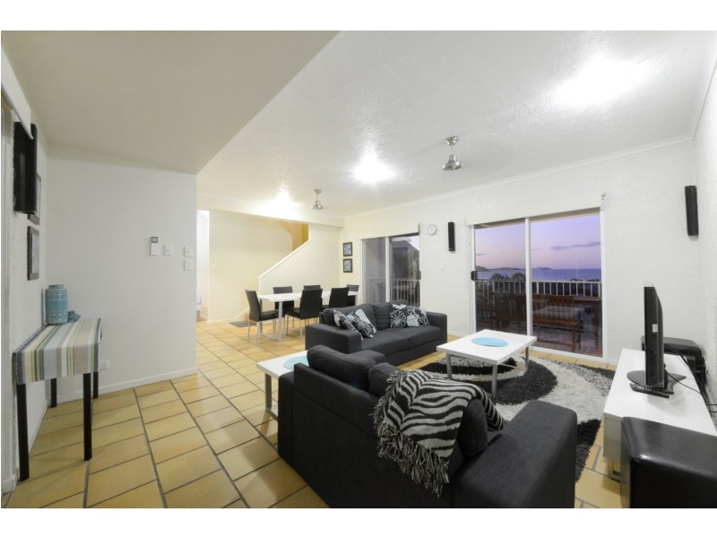 6/12 Eshelby Drive, Cannonvale QLD 4802