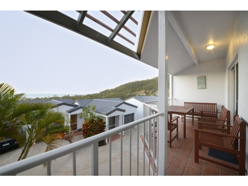 6/12 Eshelby Drive, Cannonvale QLD 4802
