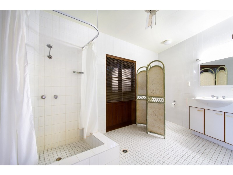 7 Neerim Crescent, Shute Harbour QLD 4802