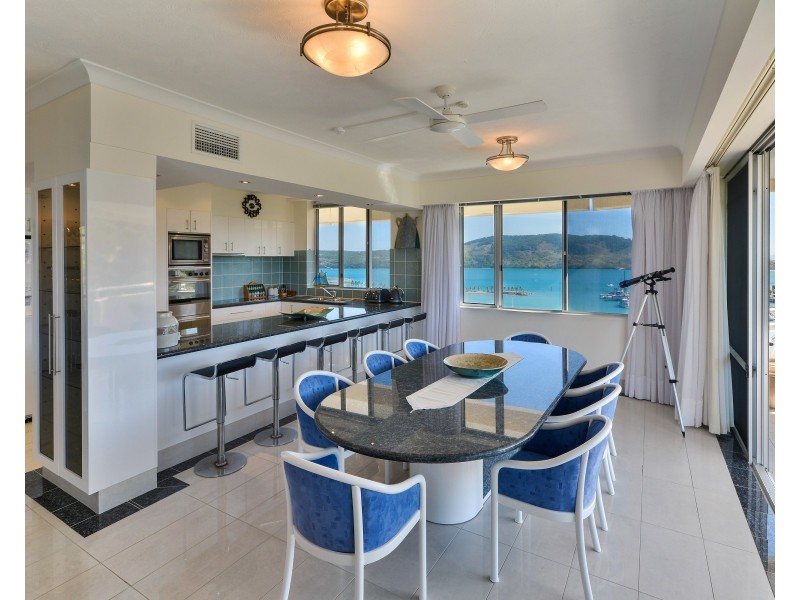 5/11 Yacht Harbour Tower, Marina Terrace, Hamilton Island QLD 4803