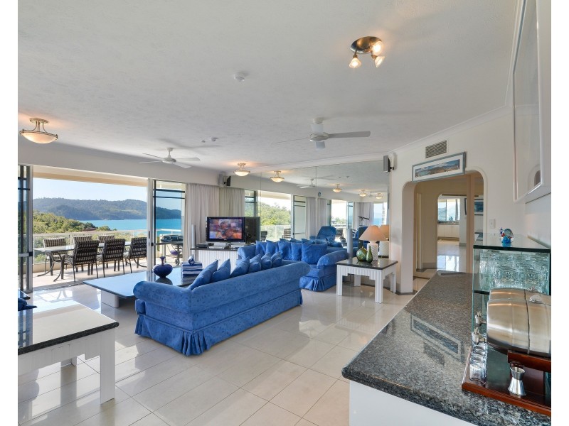 5/11 Yacht Harbour Tower, Marina Terrace, Hamilton Island QLD 4803