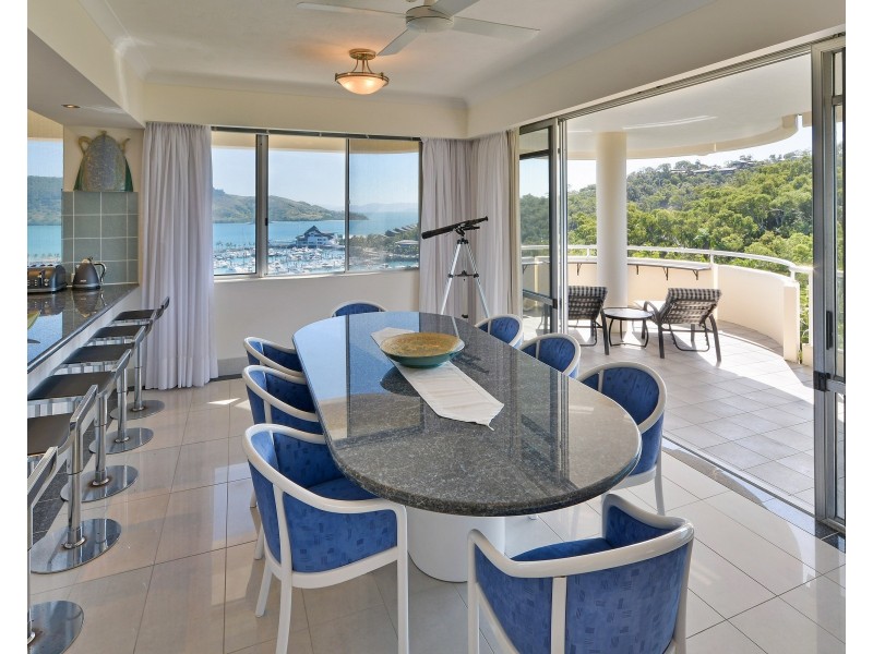 5/11 Yacht Harbour Tower, Marina Terrace, Hamilton Island QLD 4803