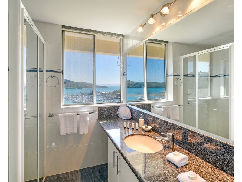 5/11 Yacht Harbour Tower, Marina Terrace, Hamilton Island QLD 4803