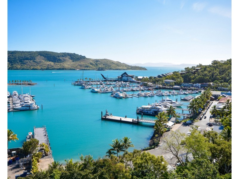 5/11 Yacht Harbour Tower, Marina Terrace, Hamilton Island QLD 4803