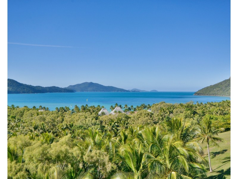 5/11 Yacht Harbour Tower, Marina Terrace, Hamilton Island QLD 4803