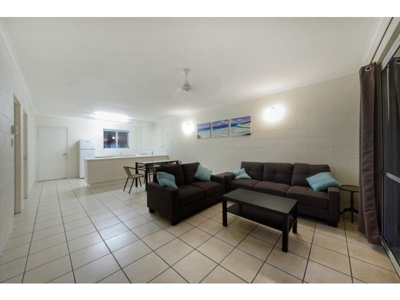 11/14 Island Drive, Cannonvale QLD 4802