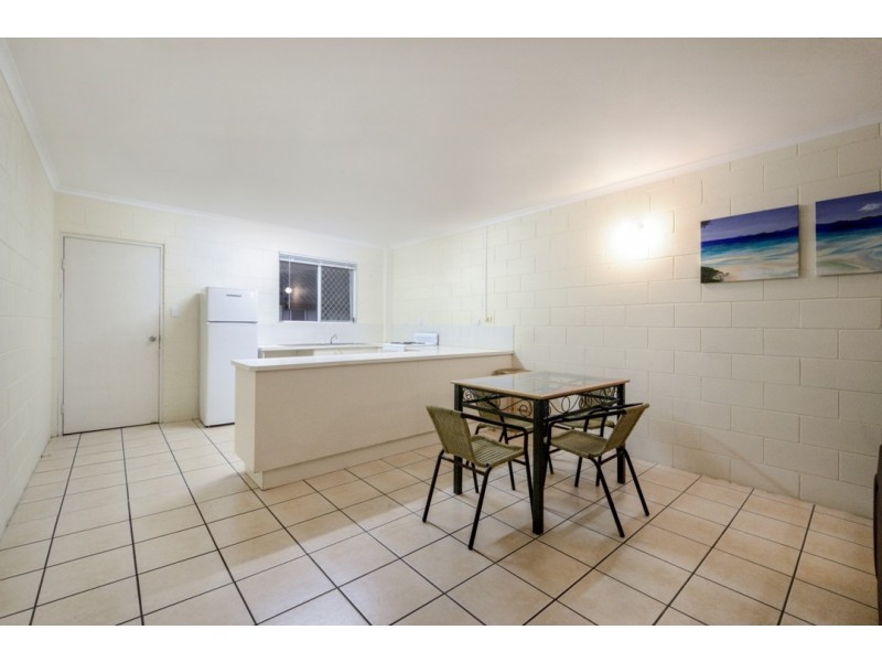11/14 Island Drive, Cannonvale QLD 4802