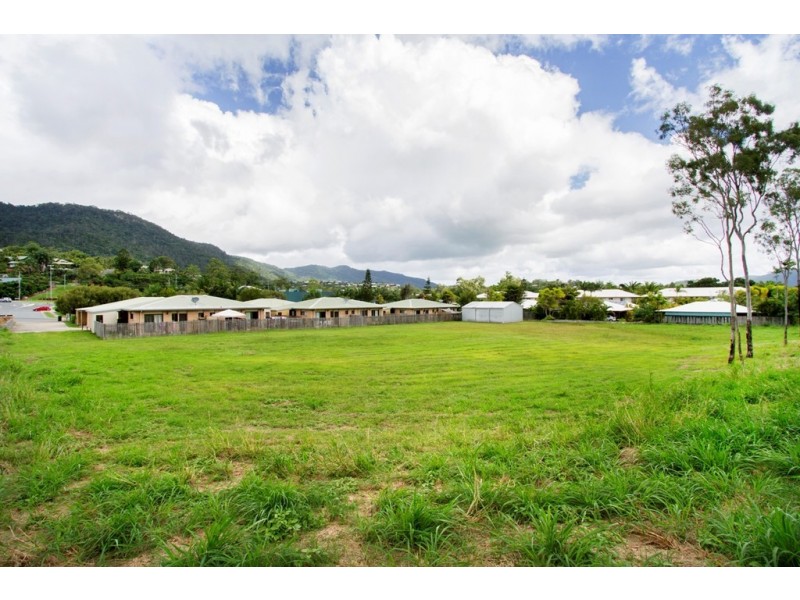 12 Pandanus Drive, Cannonvale QLD 4802