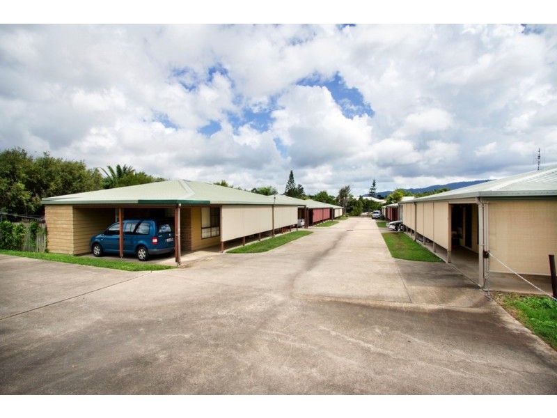 12 Pandanus Drive, Cannonvale QLD 4802