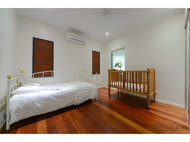 10 Beth Court, Cannonvale QLD 4802