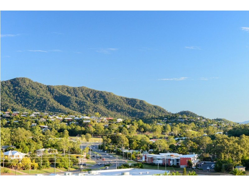 10 Beth Court, Cannonvale QLD 4802