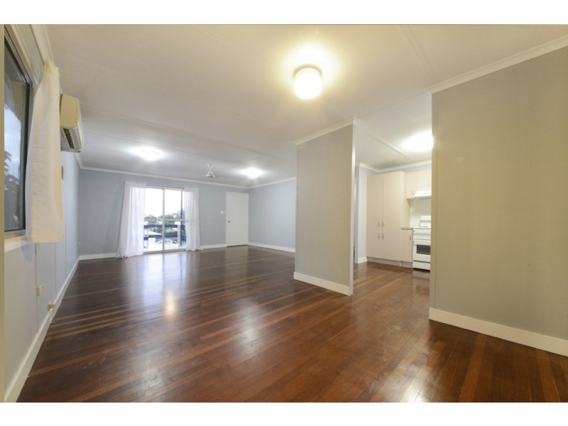 18 Balaka Street, Cannonvale QLD 4802
