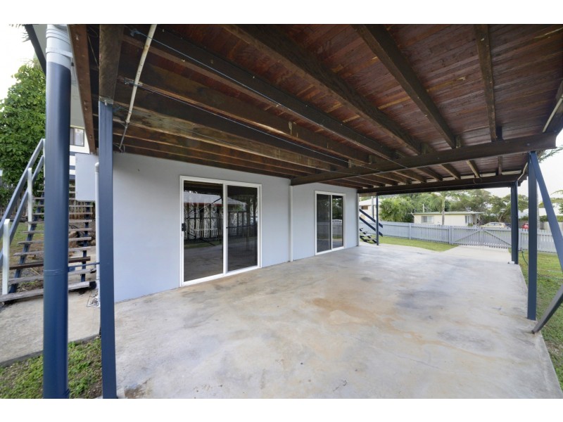 18 Balaka Street, Cannonvale QLD 4802