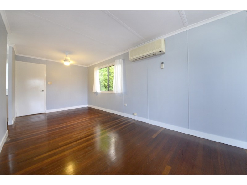 18 Balaka Street, Cannonvale QLD 4802