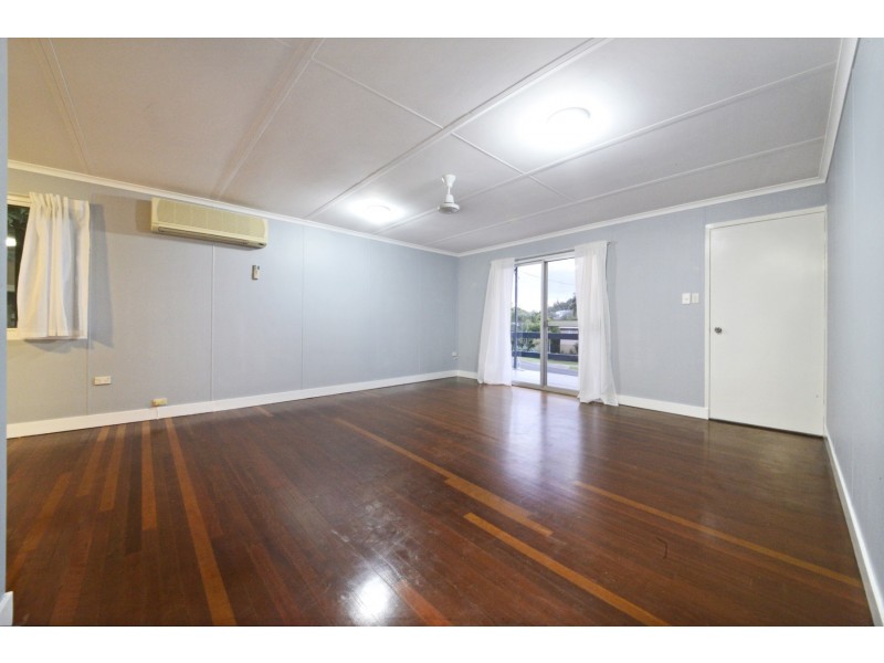 18 Balaka Street, Cannonvale QLD 4802