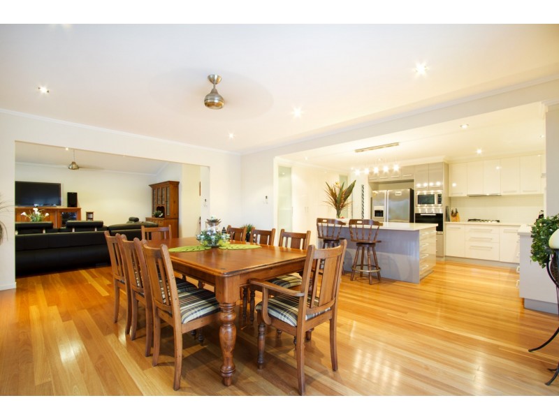 75 Stanley Drive, Cannonvale QLD 4802