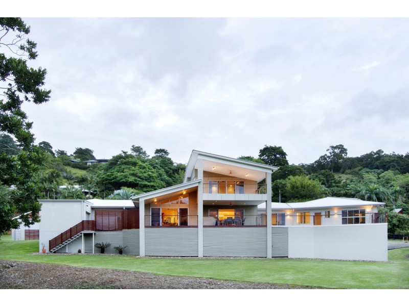 75 Stanley Drive, Cannonvale QLD 4802