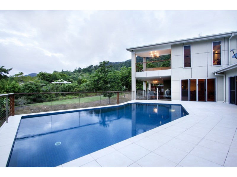 75 Stanley Drive, Cannonvale QLD 4802