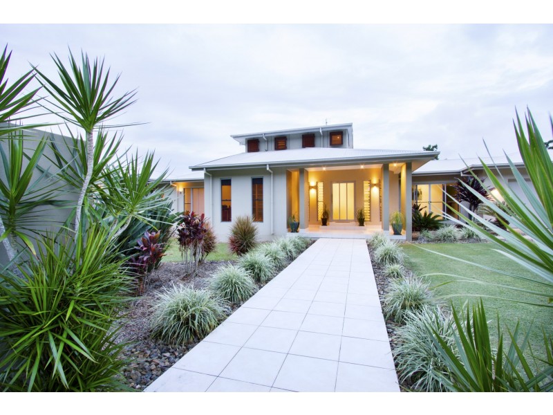 75 Stanley Drive, Cannonvale QLD 4802