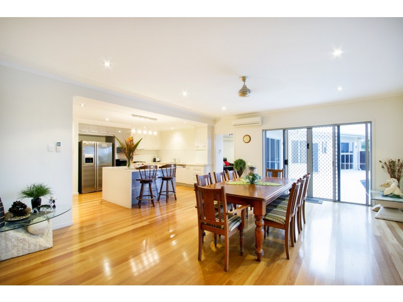 75 Stanley Drive, Cannonvale QLD 4802