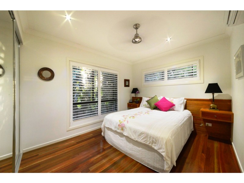 37 Eshelby Drive, Cannonvale QLD 4802