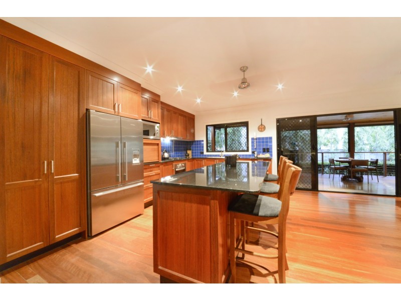 37 Eshelby Drive, Cannonvale QLD 4802