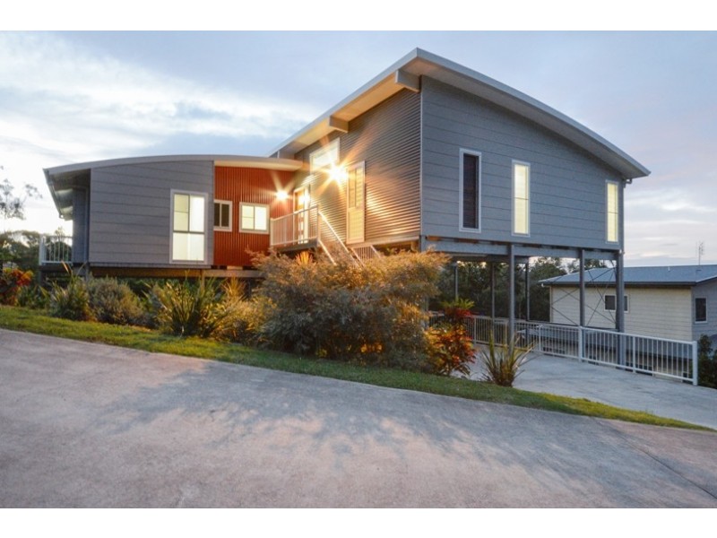 10/13 Border Drive, Cannonvale QLD 4802